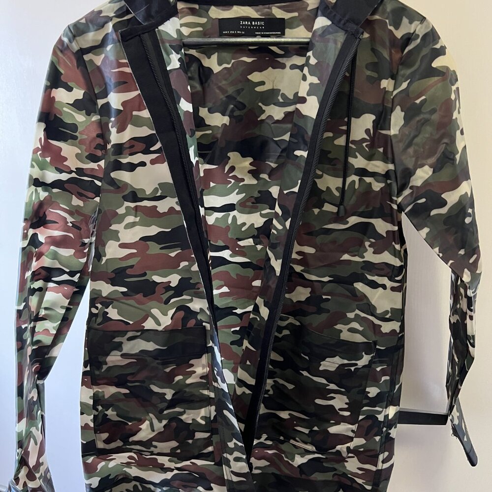 Zara Basic Outerwear Men's Size Small Camo Rain Jacket - Picture 3 of 6